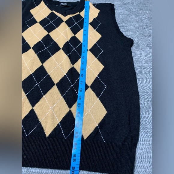3/$20 Men’s Marquis Signature Sleeveless Sweater Vest Size Large - Picture 7 of 8